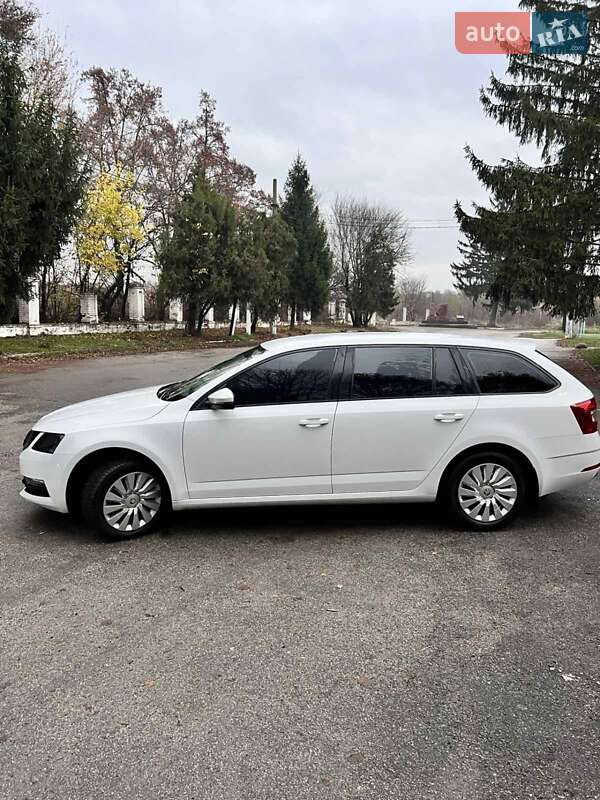 Універсал Skoda Octavia 2017 в Миронівці