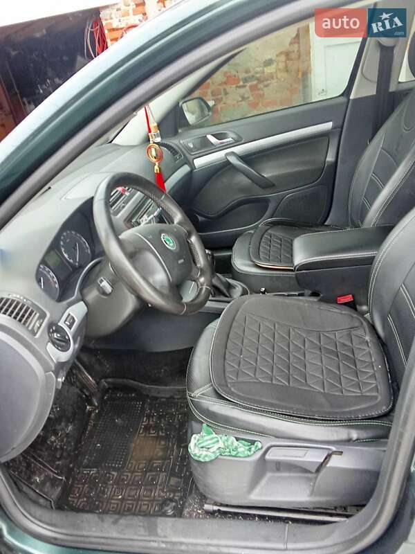 Лифтбек Skoda Octavia 2007 в Чернигове