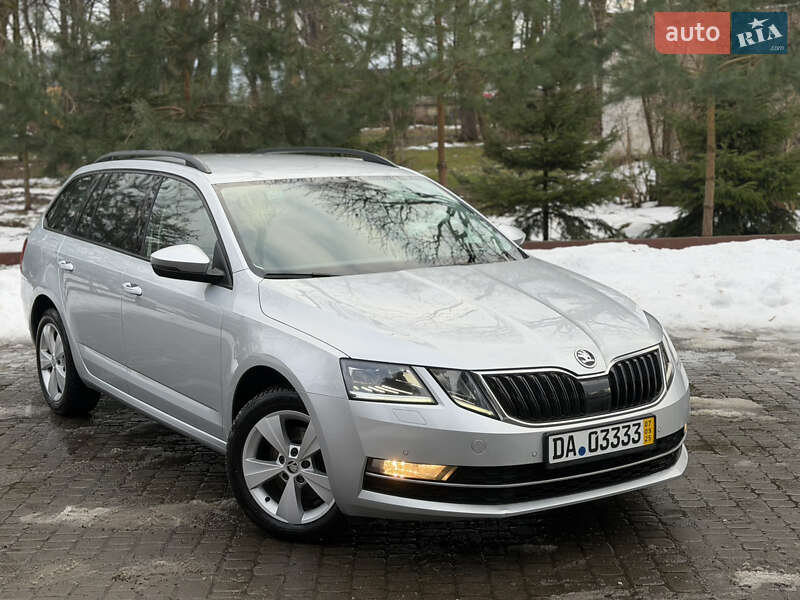 Универсал Skoda Octavia 2019 в Львове
