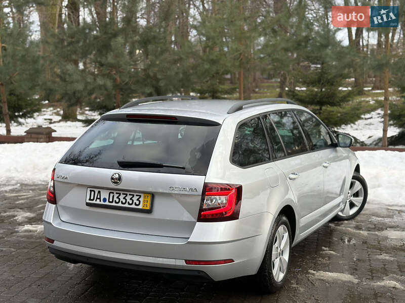 Универсал Skoda Octavia 2019 в Львове