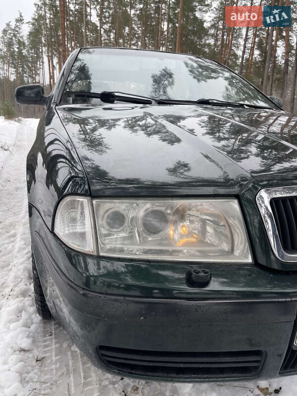 Лифтбек Skoda Octavia 2001 в Бабинцам