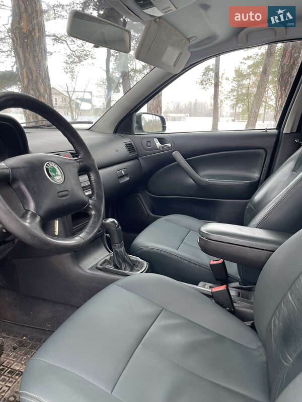 Лифтбек Skoda Octavia 2001 в Бабинцам