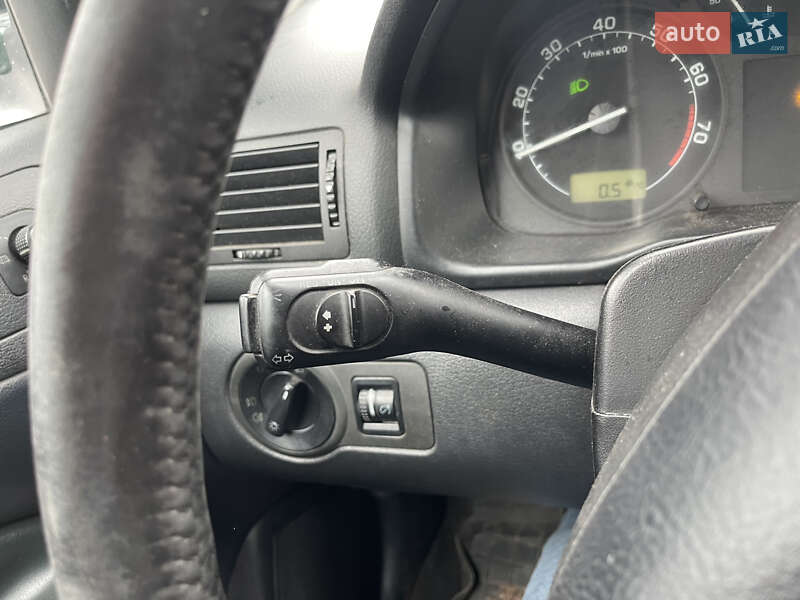 Лифтбек Skoda Octavia 2001 в Бабинцам