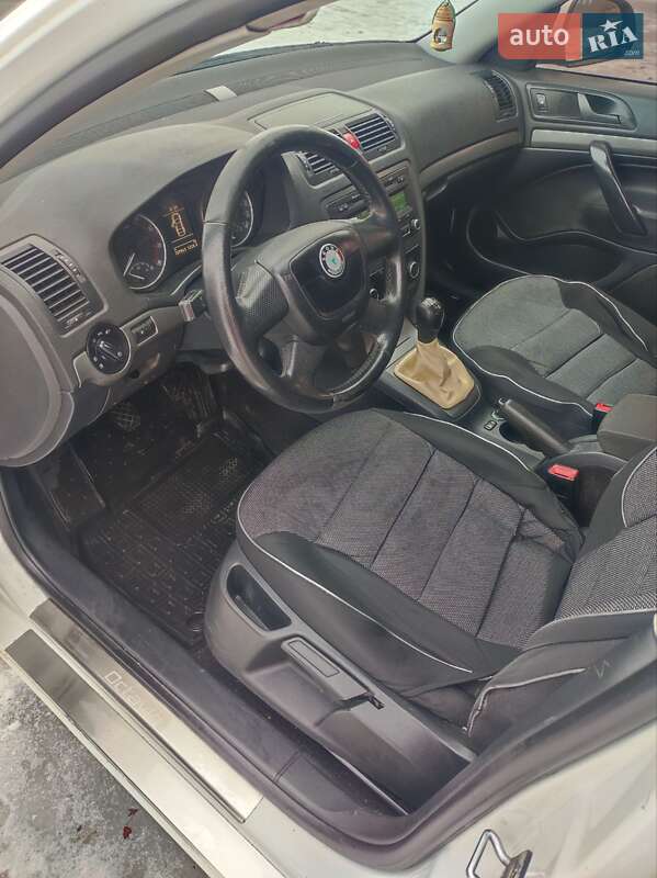 Лифтбек Skoda Octavia 2012 в Каменец-Подольском