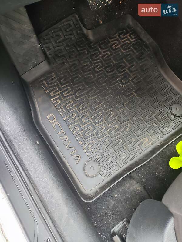 Универсал Skoda Octavia 2016 в Ровно фото 30 Универсал Skoda Octavia 2016 в Ровно