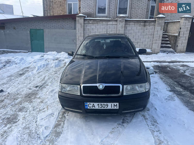 Лифтбек Skoda Octavia 2004 в Умани