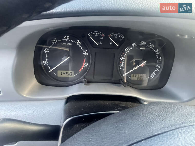 Лифтбек Skoda Octavia 2004 в Умани