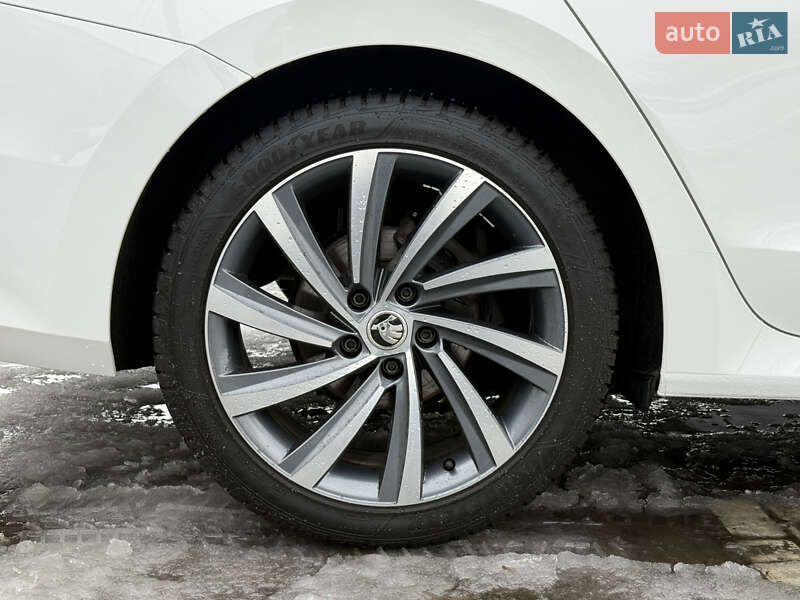 Лифтбек Skoda Octavia 2020 в Луцке