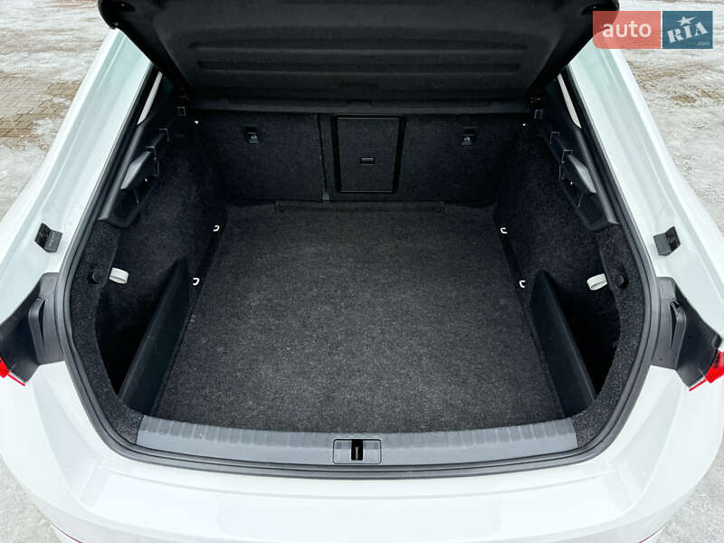 Лифтбек Skoda Octavia 2020 в Луцке