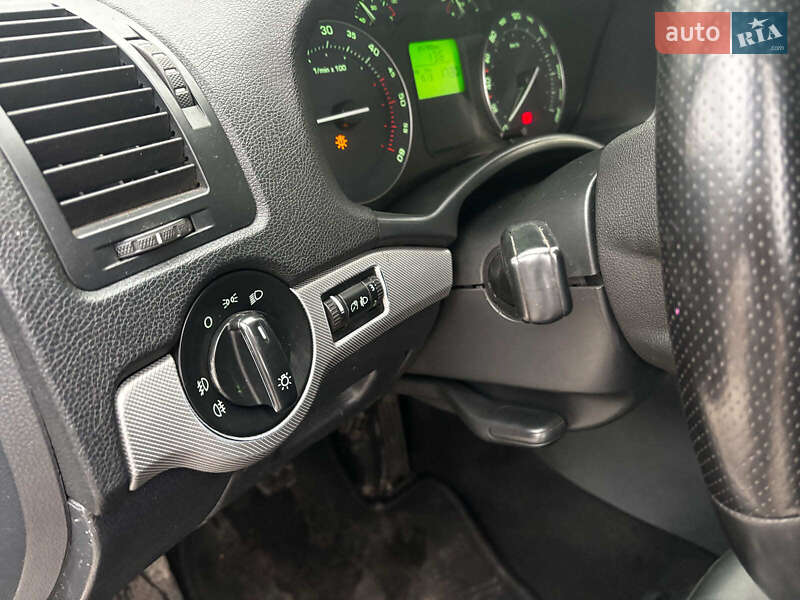 Лифтбек Skoda Octavia 2012 в Запорожье
