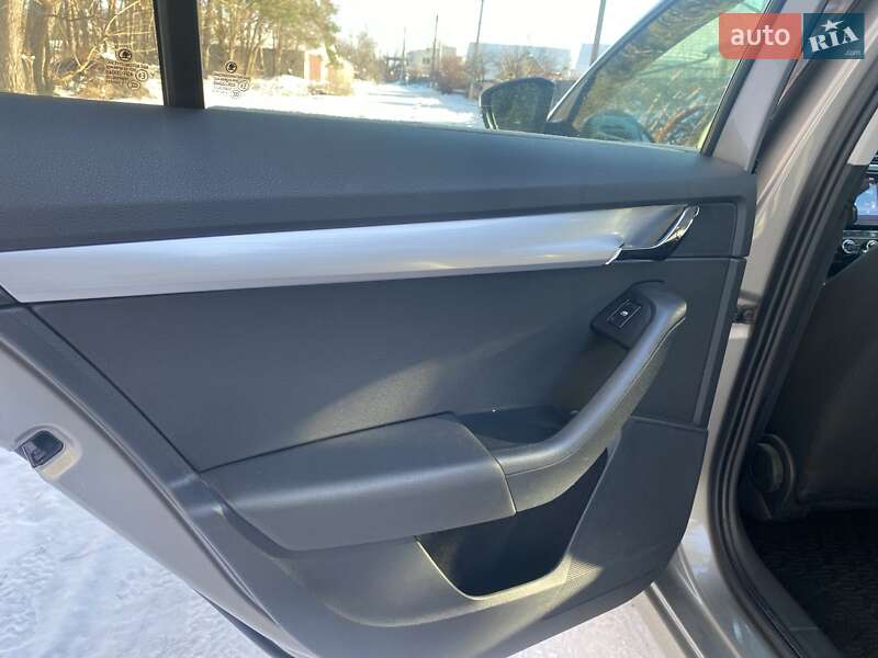 Ліфтбек Skoda Octavia 2017 в Черкасах