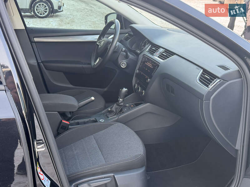 Универсал Skoda Octavia 2019 в Луцке фото 19 Универсал Skoda Octavia 2019 в Луцке