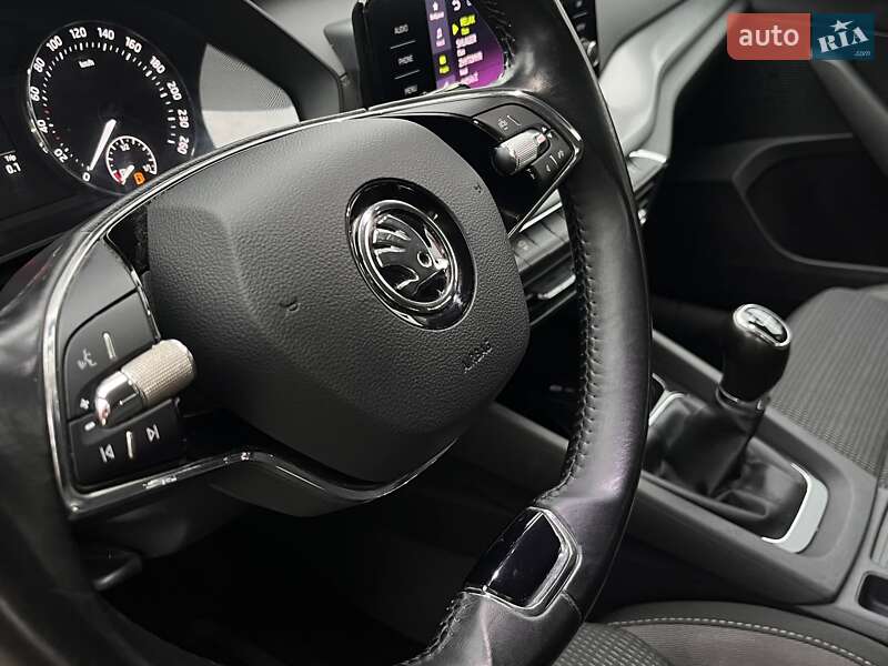 Лифтбек Skoda Octavia 2021 в Житомире