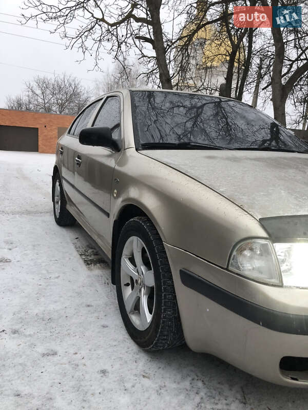 Ліфтбек Skoda Octavia 2004 в Диканьці