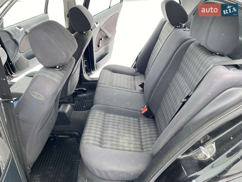 Лифтбек Skoda Octavia 2005 в Ахтырке