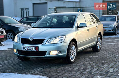 Универсал Skoda Octavia 2010 в Староконстантинове