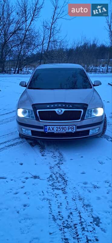 Лифтбек Skoda Octavia 2005 в Золочеве фото Лифтбек Skoda Octavia 2005 в Золочеве
