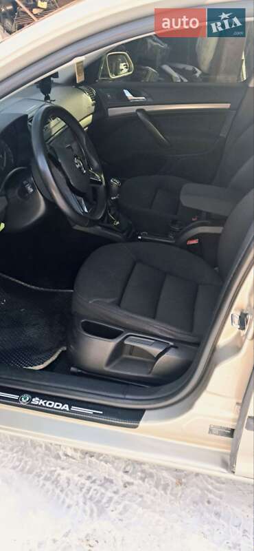 Лифтбек Skoda Octavia 2005 в Золочеве фото 15 Лифтбек Skoda Octavia 2005 в Золочеве