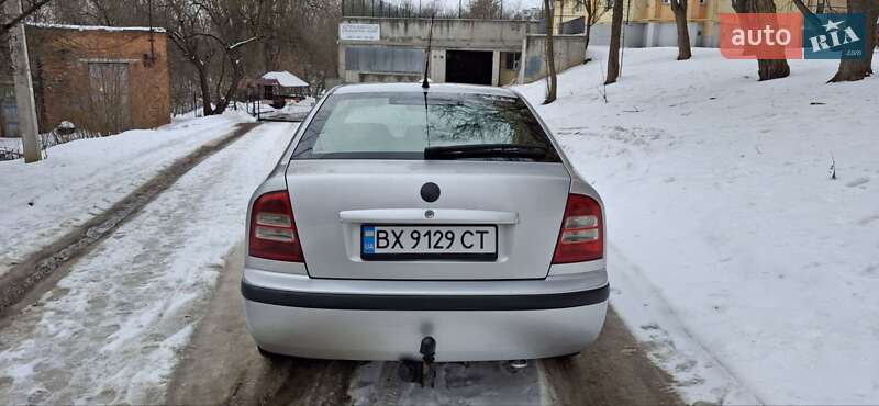 Лифтбек Skoda Octavia 2003 в Хмельницком