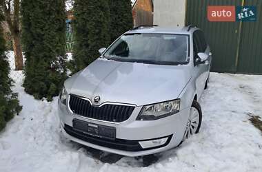 Універсал Skoda Octavia 2016 в Нововолинську