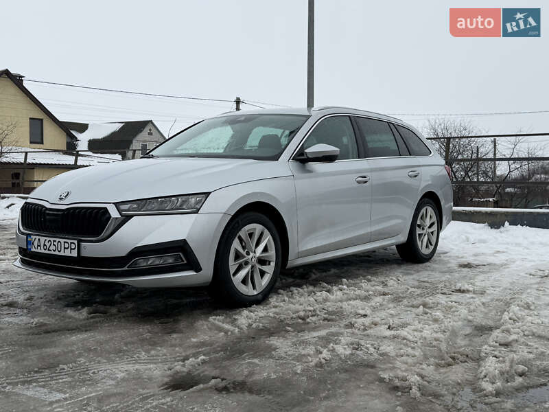 Универсал Skoda Octavia 2022 в Киеве