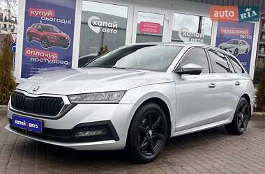 Универсал Skoda Octavia 2022 в Львове