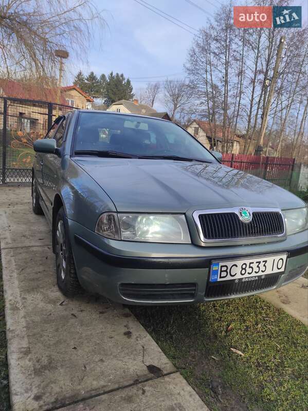 Лифтбек Skoda Octavia 2001 в Мостиске