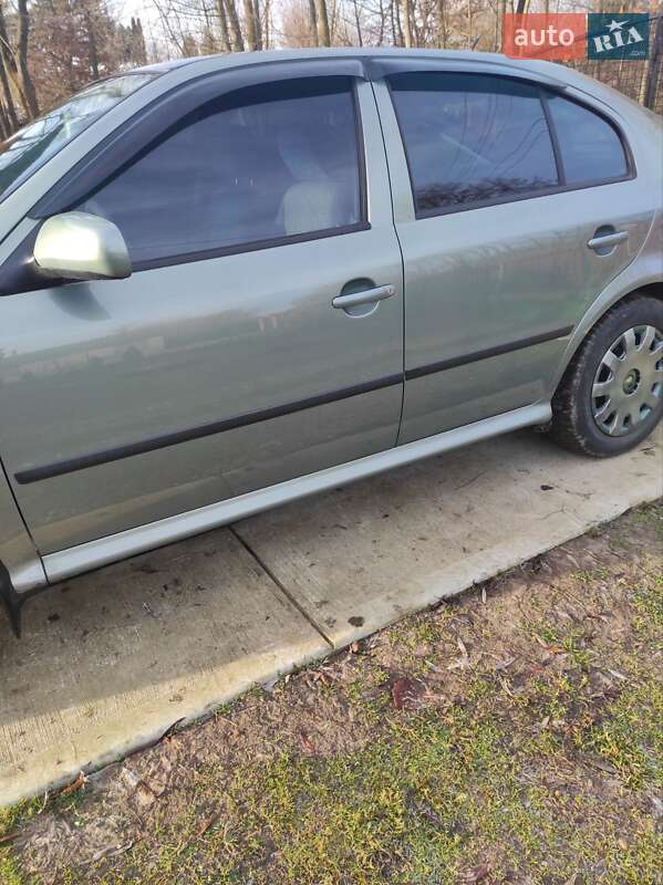 Лифтбек Skoda Octavia 2001 в Мостиске