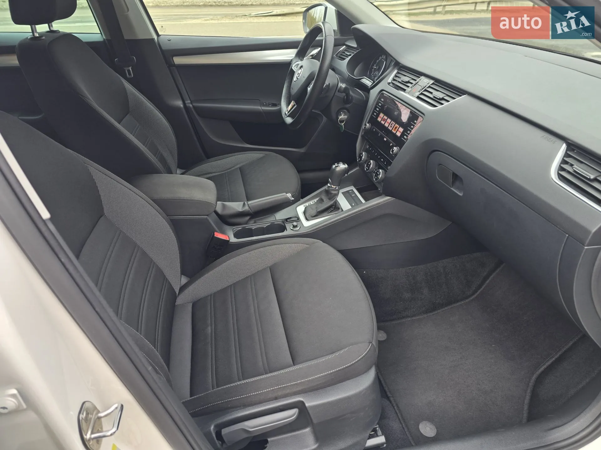 2017 Skoda Octavia - мініатюра 45