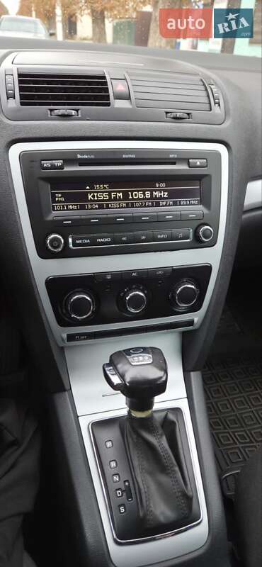 Универсал Skoda Octavia 2010 в Синельниково
