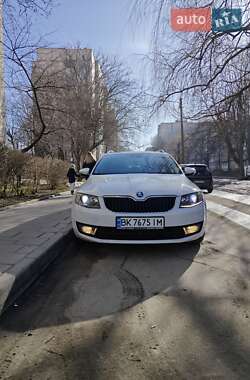 Универсал Skoda Octavia 2015 в Львове