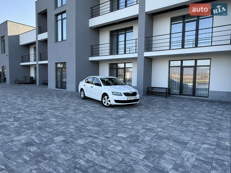 Лифтбек Skoda Octavia 2016 в Иршаве