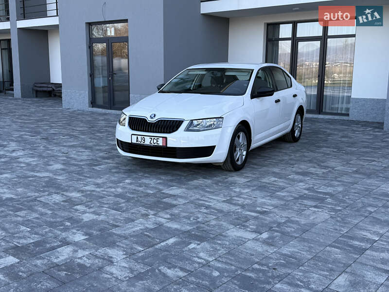 Лифтбек Skoda Octavia 2016 в Иршаве