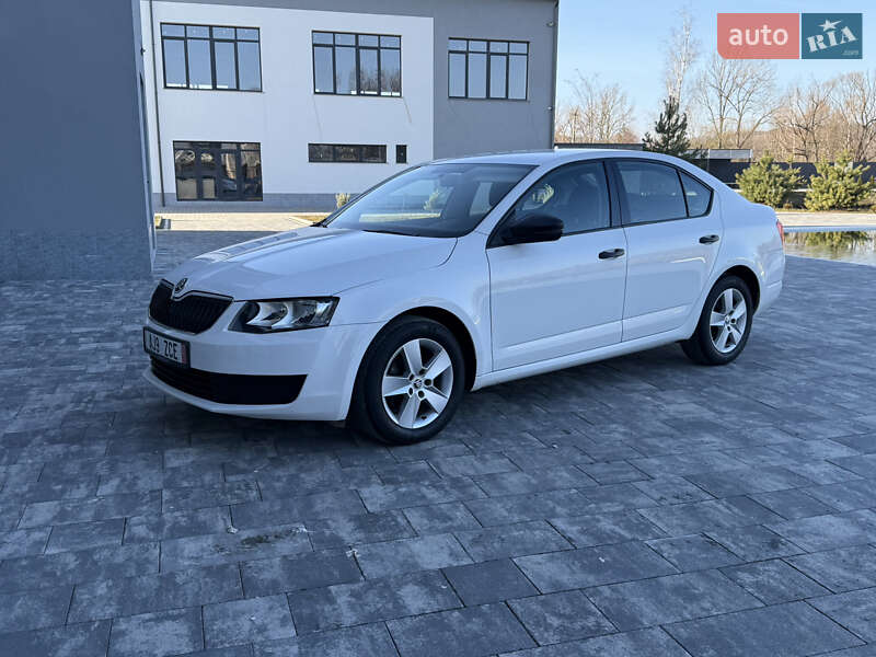 Лифтбек Skoda Octavia 2016 в Иршаве