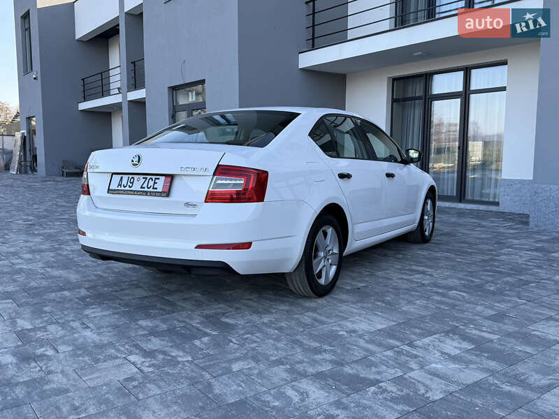 Лифтбек Skoda Octavia 2016 в Иршаве