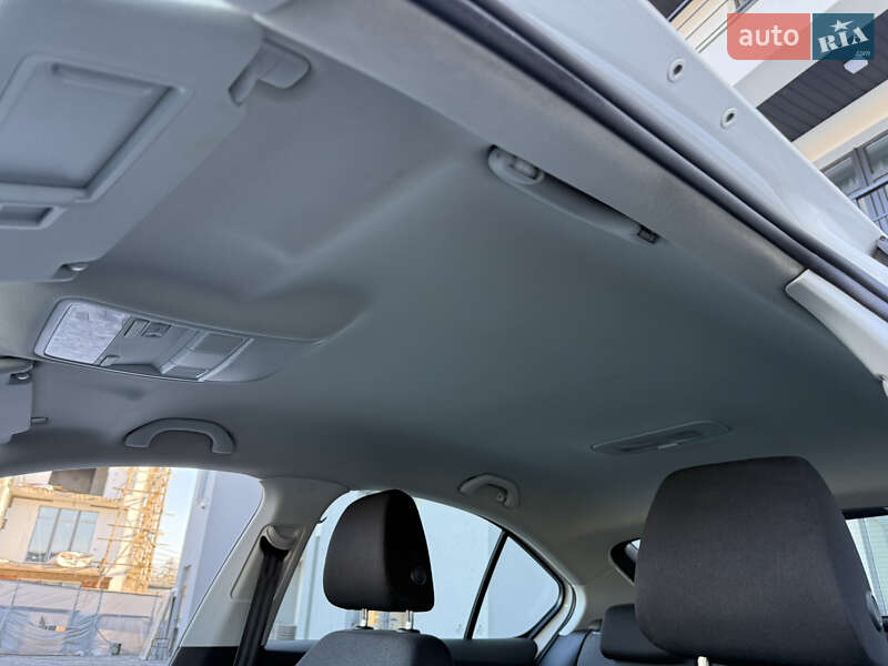 Лифтбек Skoda Octavia 2016 в Иршаве