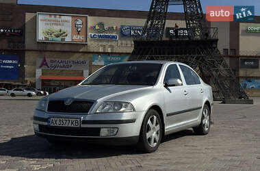 Лифтбек Skoda Octavia 2004 в Харькове