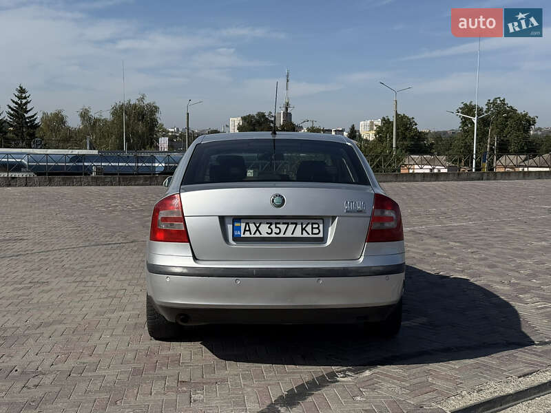 Лифтбек Skoda Octavia 2004 в Харькове