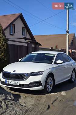 Лифтбек Skoda Octavia 2024 в Днепре