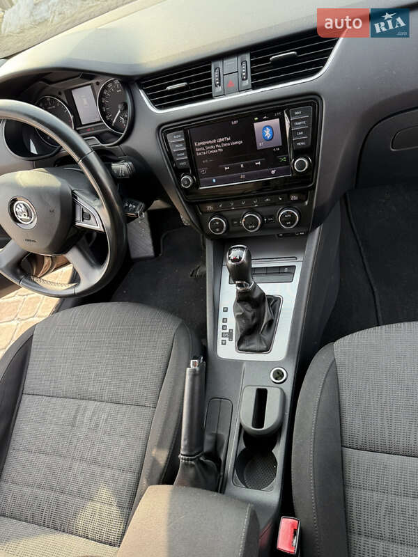Универсал Skoda Octavia 2014 в Великой Багачке