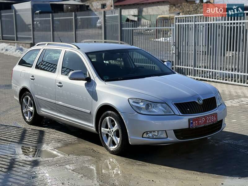Универсал Skoda Octavia 2012 в Сарнах