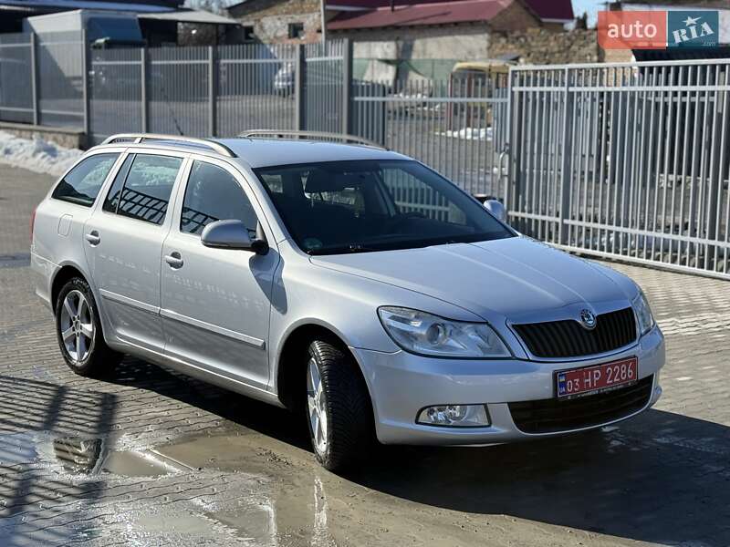Универсал Skoda Octavia 2012 в Сарнах