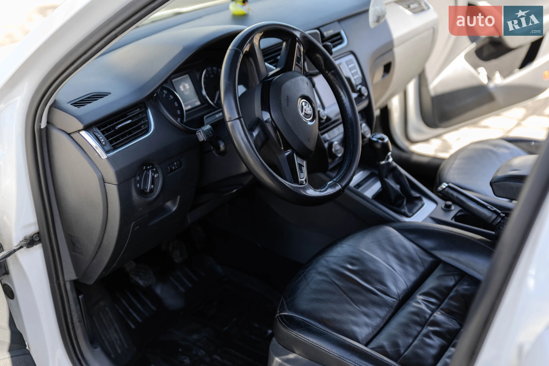 2014 Skoda Octavia - мініатюра 23
