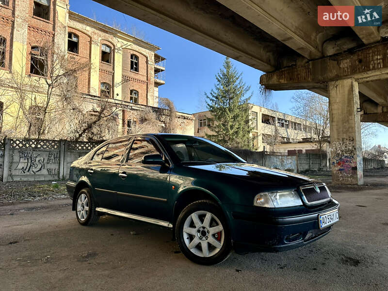 Лифтбек Skoda Octavia 1998 в Мукачево