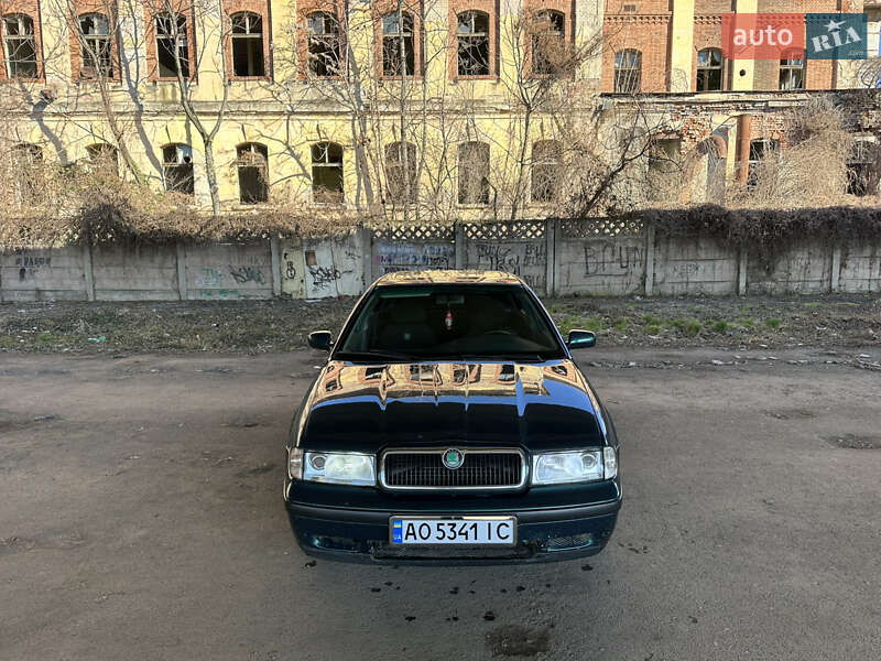 Лифтбек Skoda Octavia 1998 в Мукачево