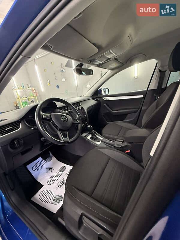 Универсал Skoda Octavia 2019 в Луцке