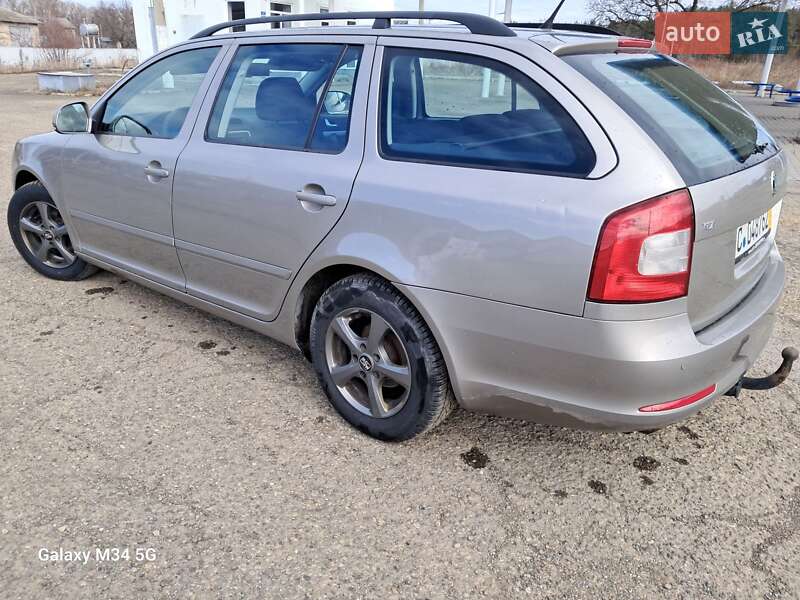 Универсал Skoda Octavia 2011 в Вижнице