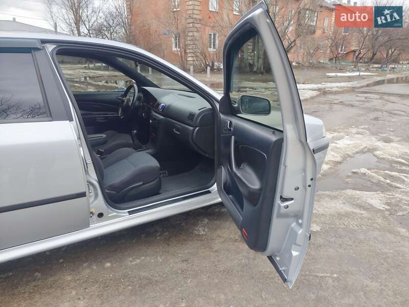 Лифтбек Skoda Octavia 2009 в Харькове