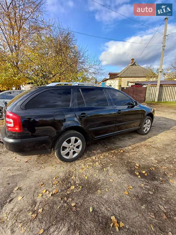 Универсал Skoda Octavia 2008 в Тростянце