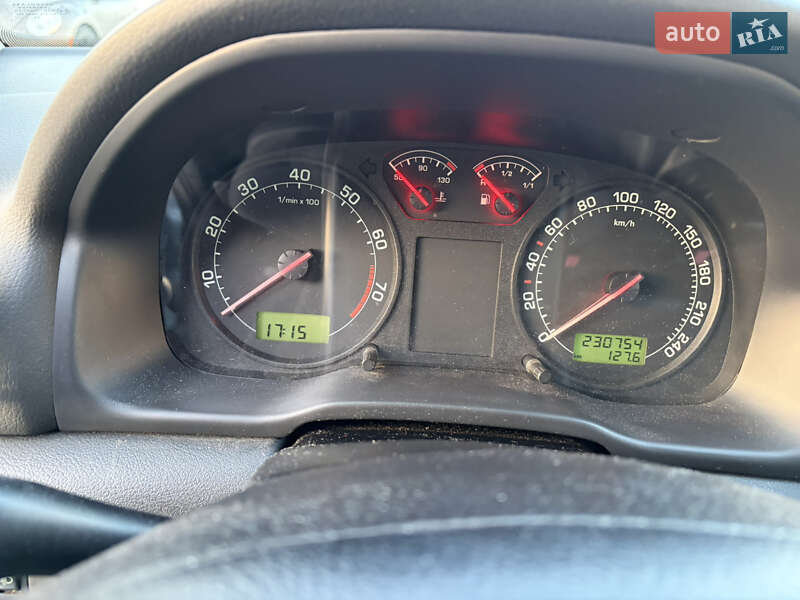 Лифтбек Skoda Octavia 2004 в Киеве